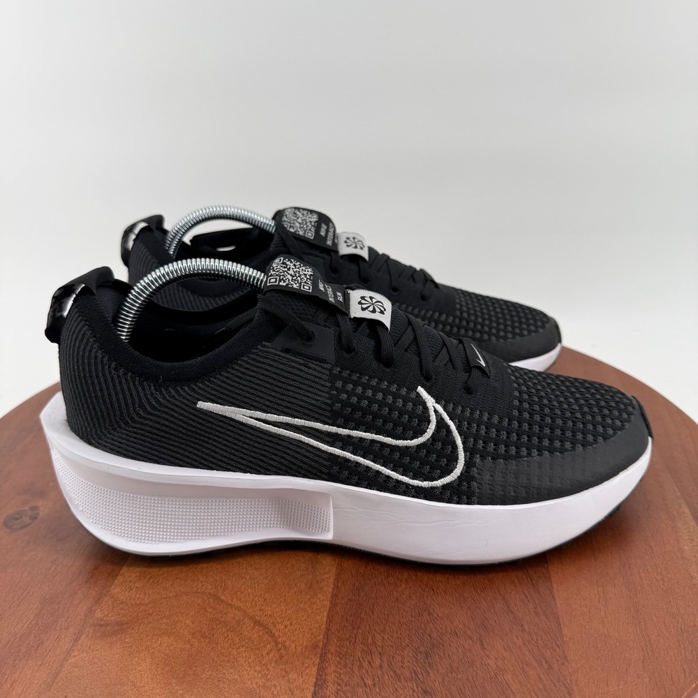 Nike Interact Run Womens 11 Black White Flyknit Running Shoes FD2292-003